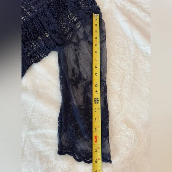 Chico’s Navy Blue Crochet & Lace Blouse- size 2 (L) - Picture 13 of 14